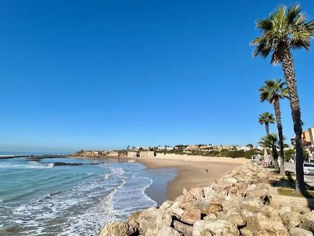 Gatu La Murallita En Puerto Sherry , Preferente Mayores De 25 Anos Y Familias El Puerto de Santa María