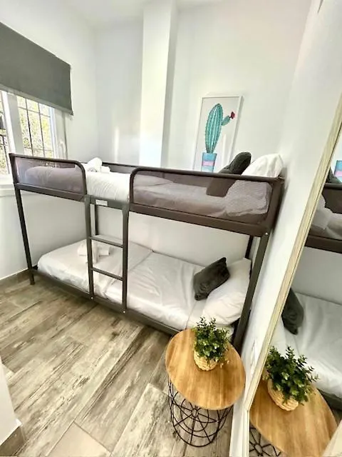 Apartment Gatu La Murallita En Puerto Sherry , Preferente Mayores De 25 Anos Y Familias El Puerto de Santa Maria Spain
